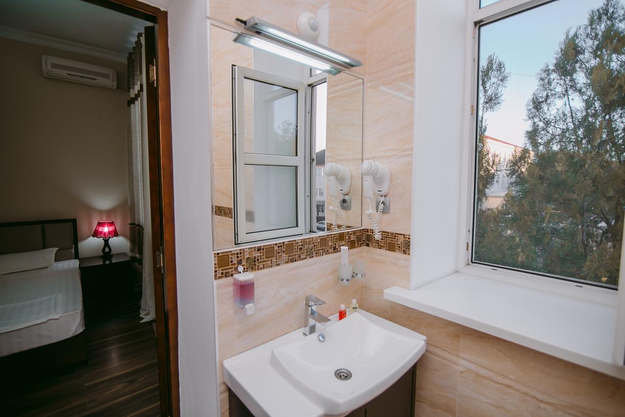 Hotel Inju Taraz Luaran gambar