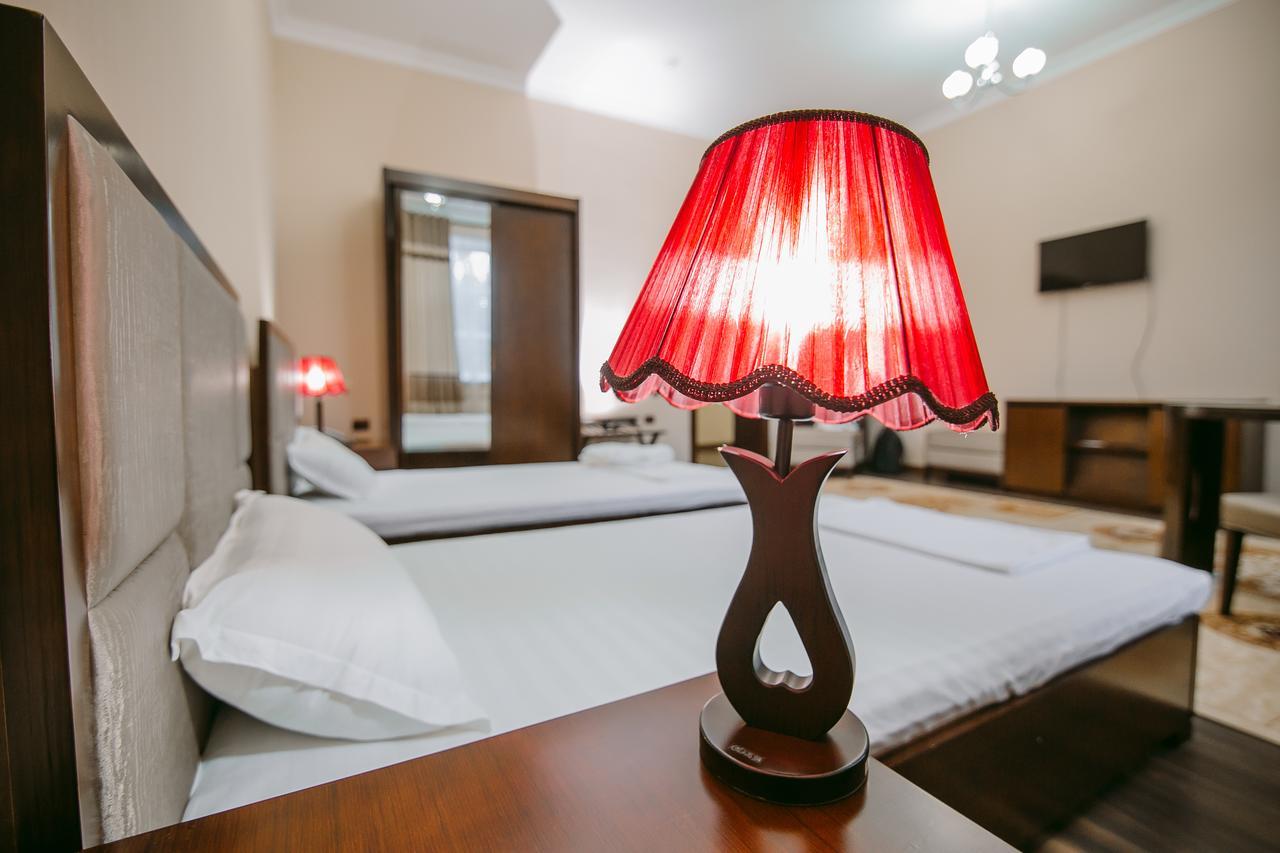 Hotel Inju Taraz Luaran gambar