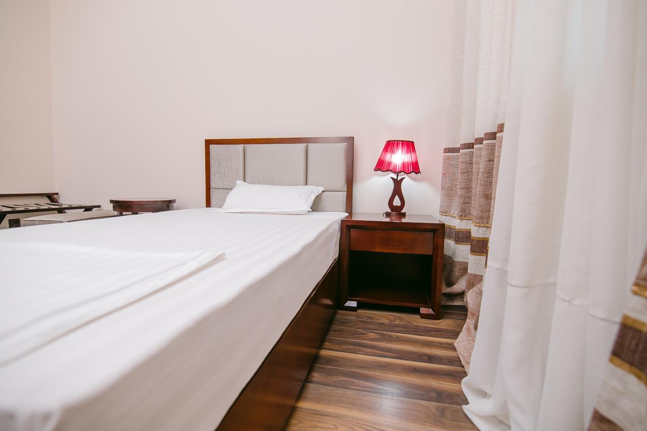 Hotel Inju Taraz Luaran gambar
